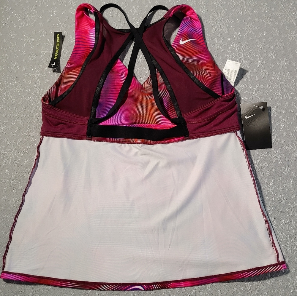 Nike New Women's Sport Top - Picture 6 of 6